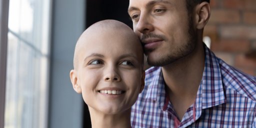 mujer con cáncer